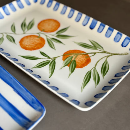 Bandejas pintadas a mano para el desayuno